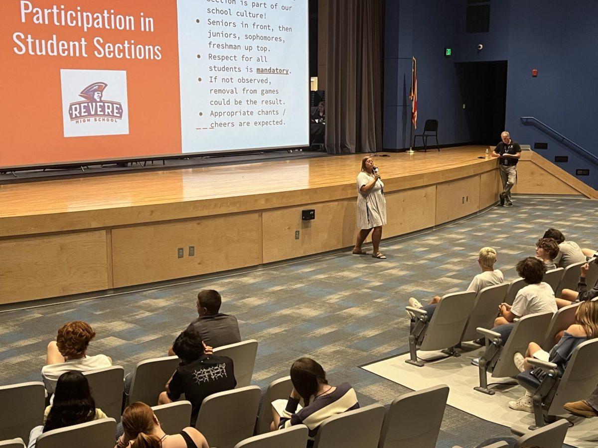 Tiffany George speaks to the RHS freshman class during the first week of school. 