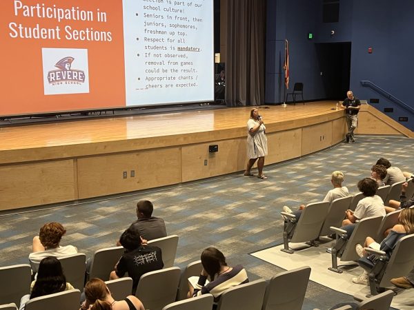 Tiffany George speaks to the RHS freshman class during the first week of school. 